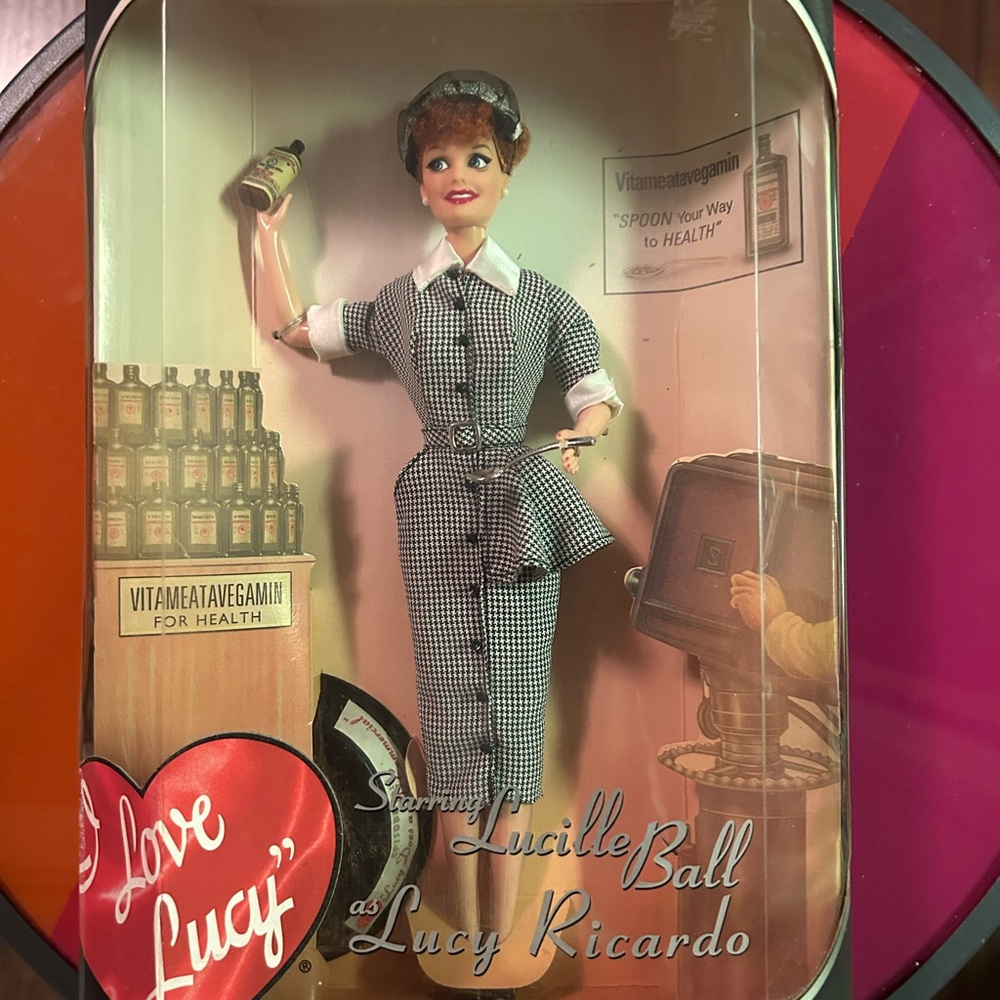 Barbie Starring Lucille Ball as Lucy Ricardo “Lucy Does a TV Commercial” Mattel
